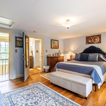 Bliss Point Farm And B&B, Llc Earlysville Eksteriør bilde